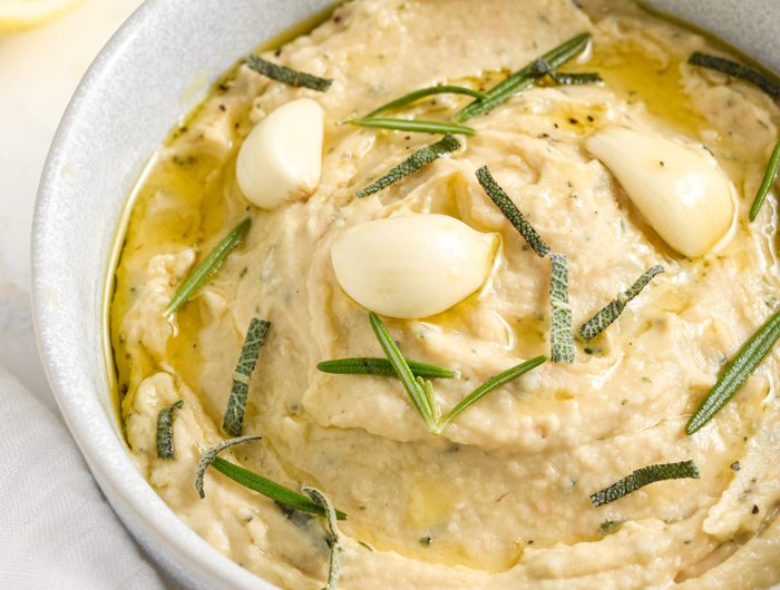 Roasted Garlic White Bean Dip