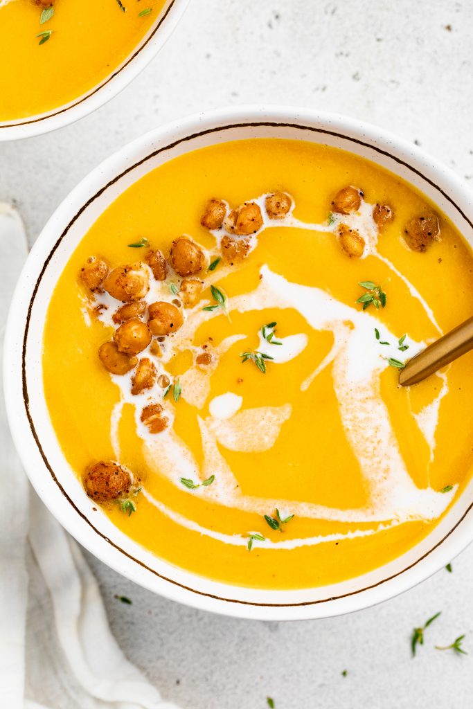 Acorn Squash Soup {Healthy & Easy} –