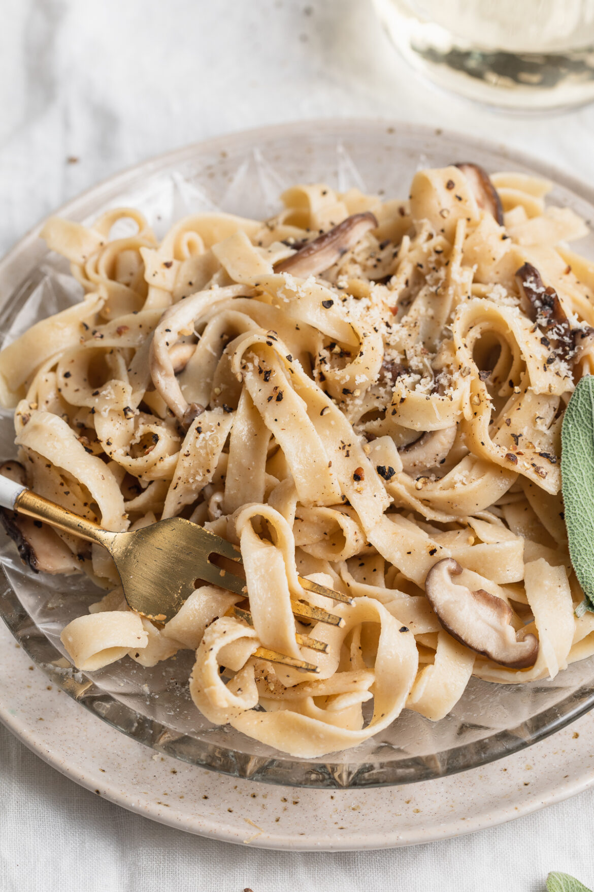 Creamy Mushroom Pasta (Vegan and Gluten-Free!) mushroom pasta on a plate