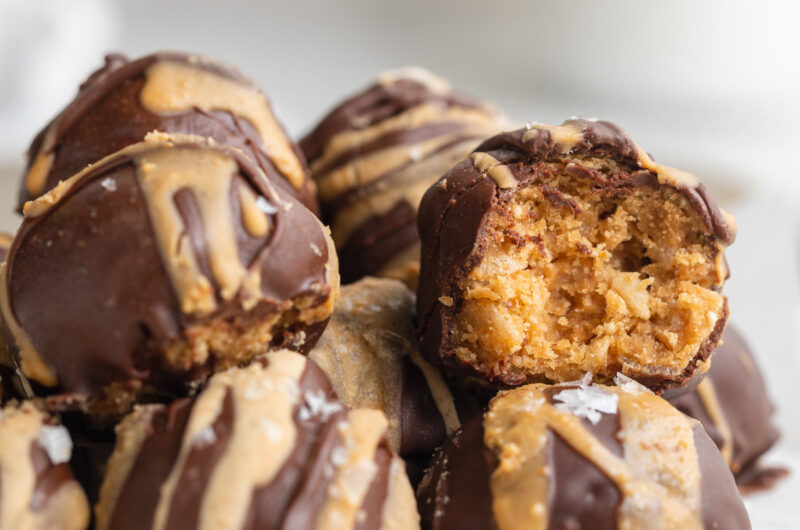 Crunchy No-Bake Peanut Butter Balls